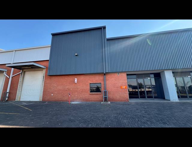 793M² WAREHOUSE TO LET IN LONGLAKE
